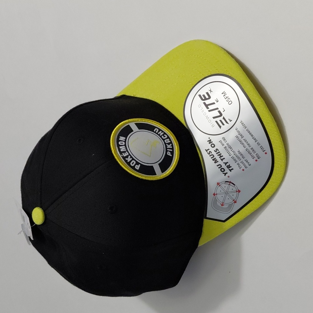 POKEMON Pikachu Black and Yellow  Bioworld Series Elite Flex Cap